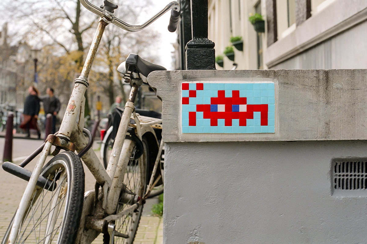 Invader - Background image