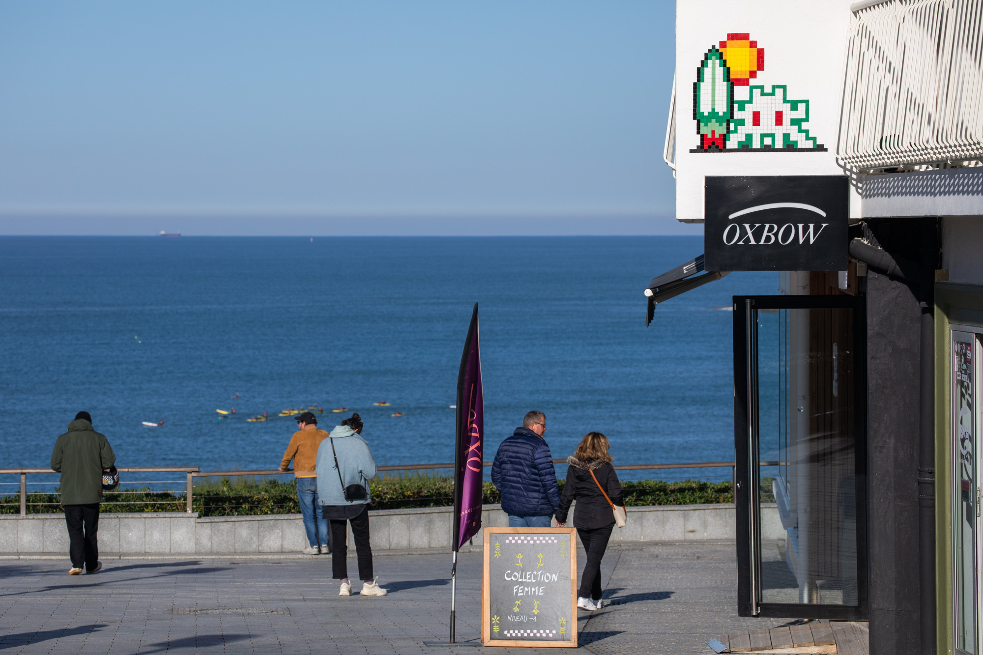 Invader - Background image