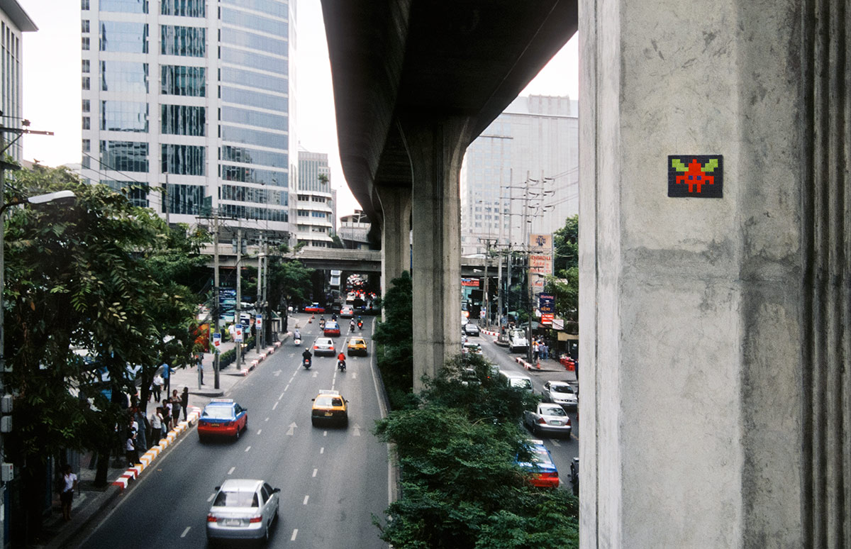 Invader - Background image