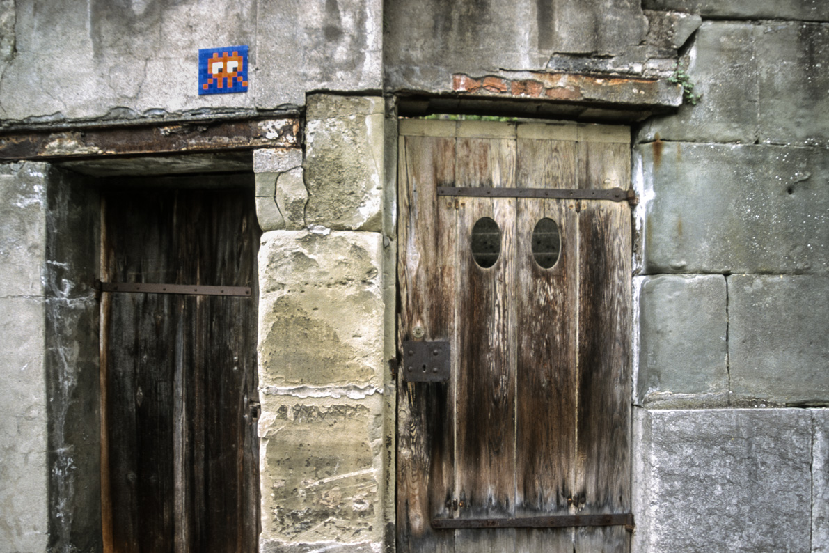 Invader - Background image