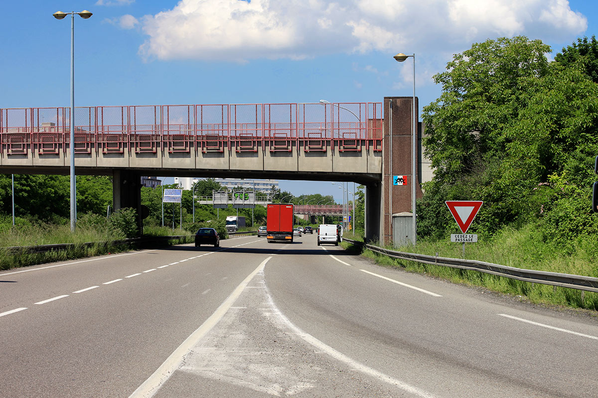 Invader - Background image