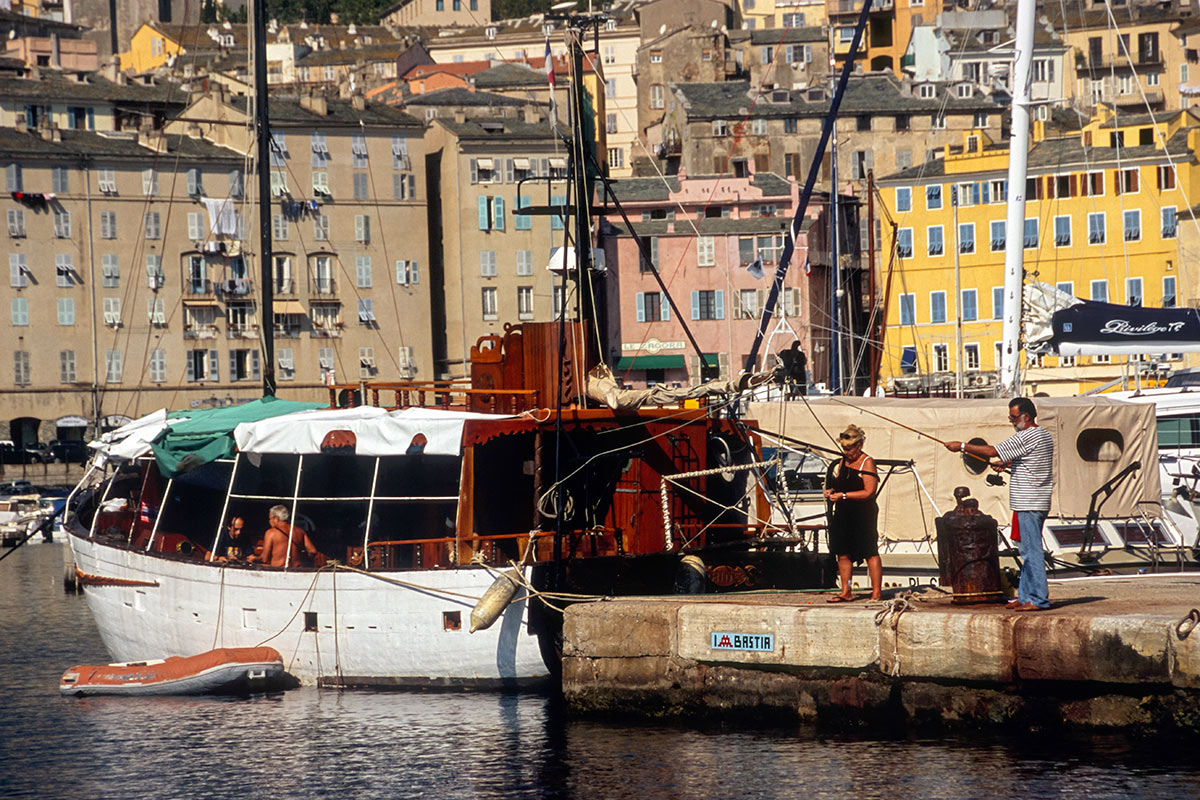 Invader - Background image