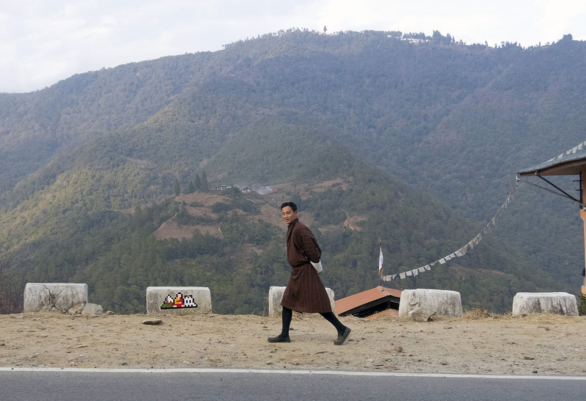 Invader - Background image