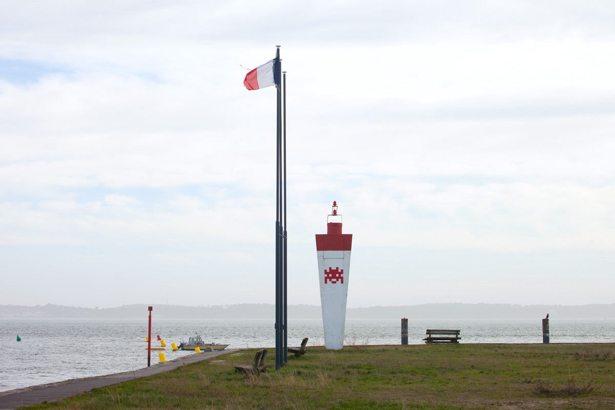 Invader - Background image