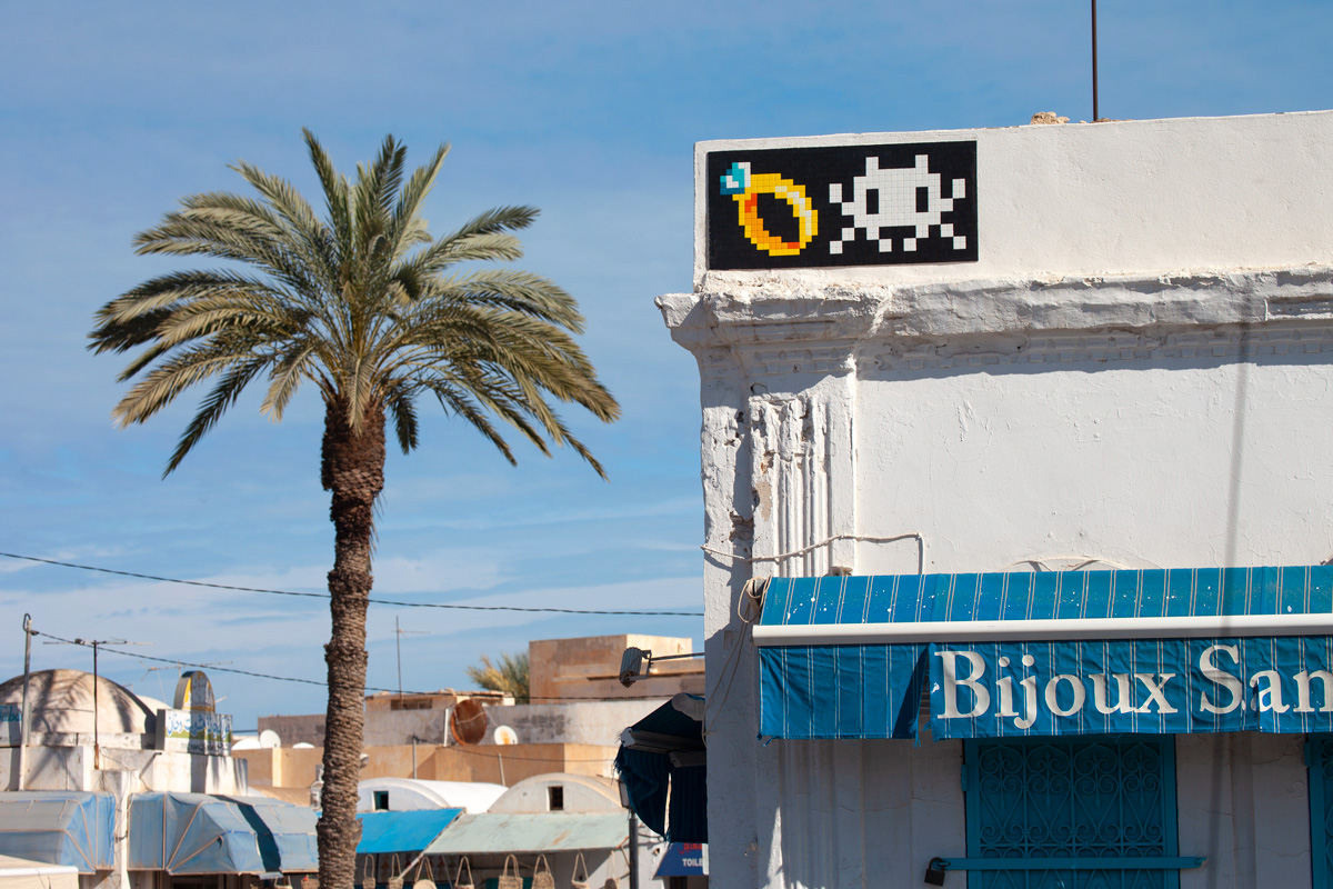 Invader - Background image