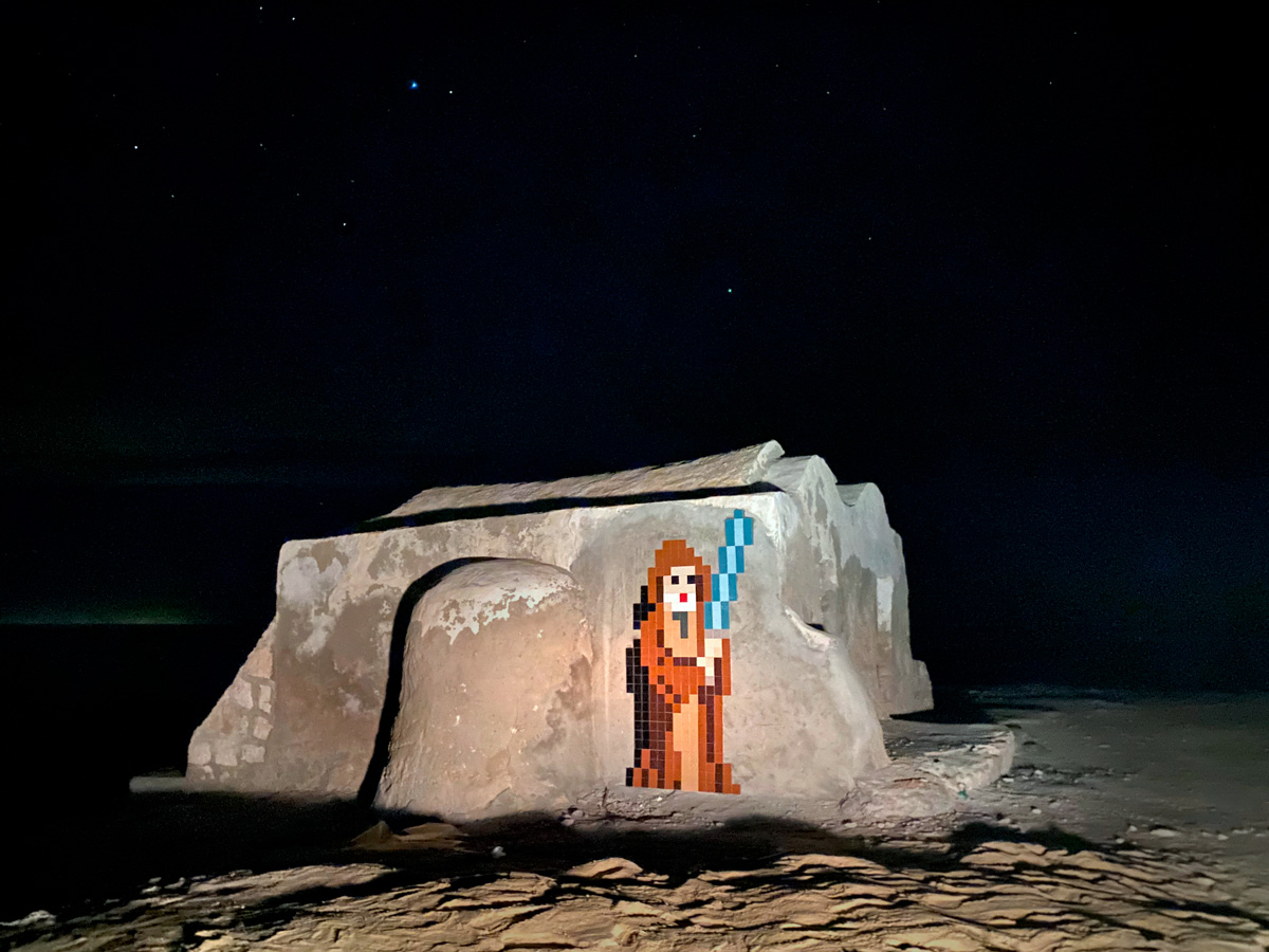 Invader - Background image