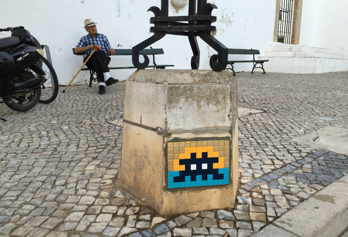 Invader - Background image