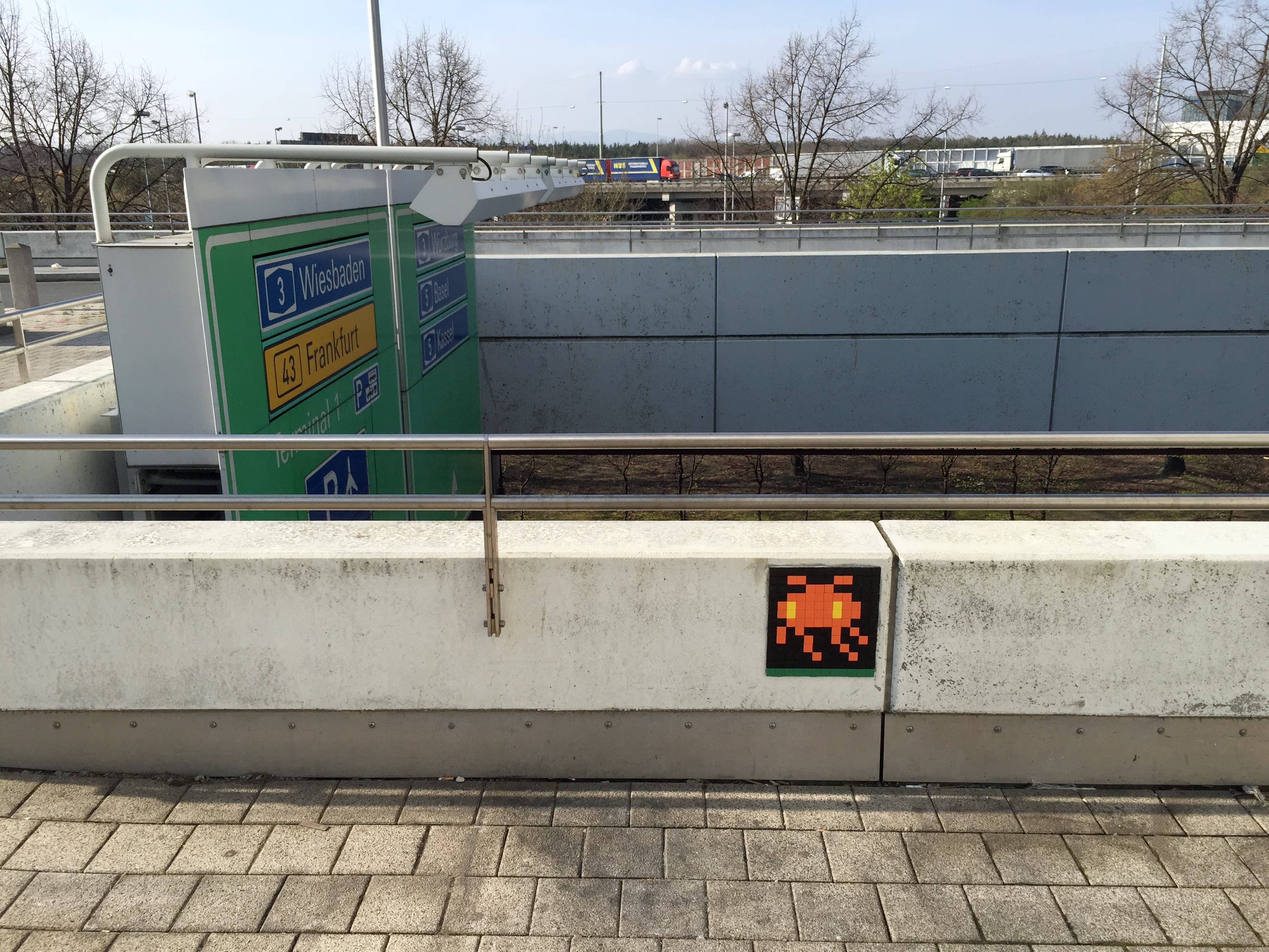 Image de fond - Invader