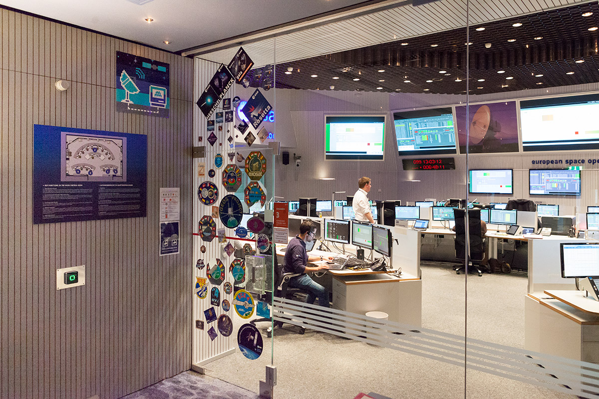 Invader - Background image