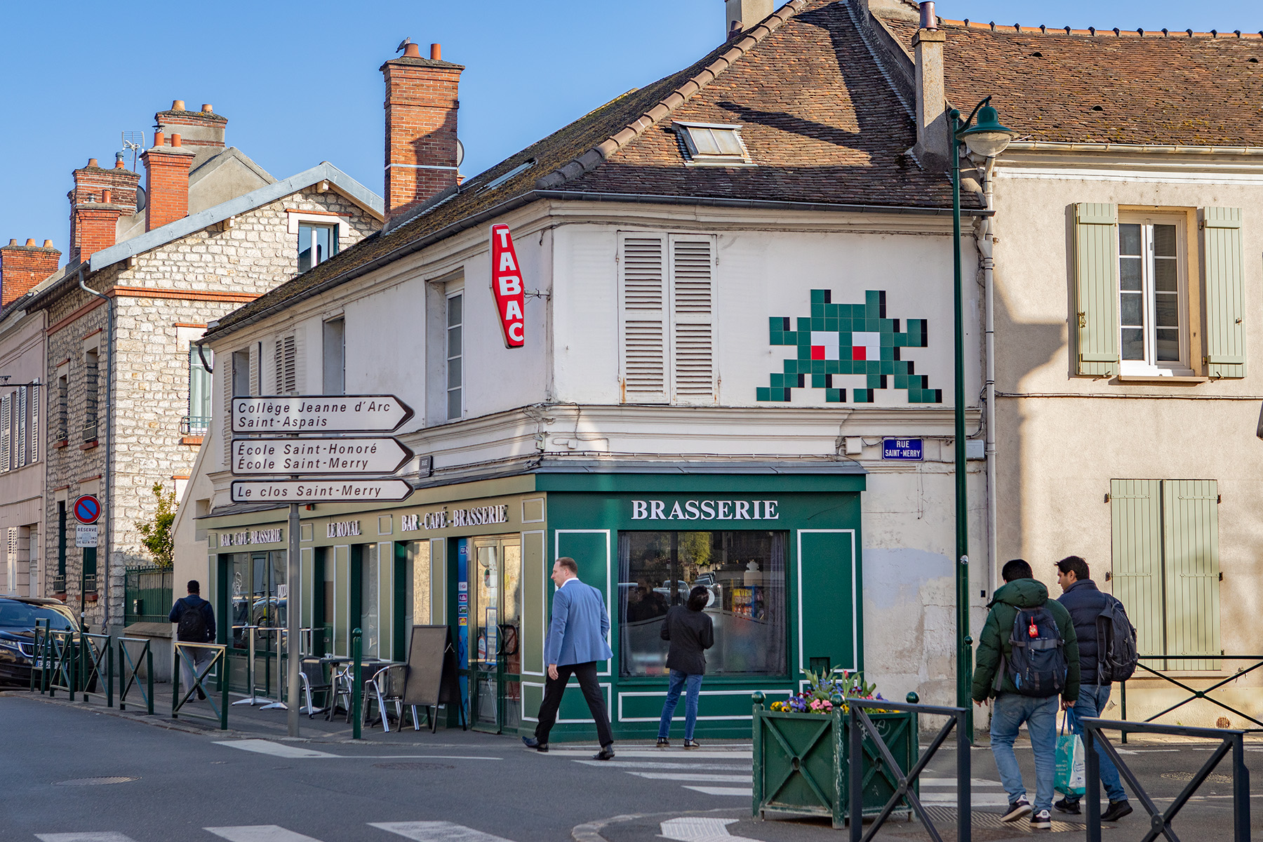 Invader - Background image