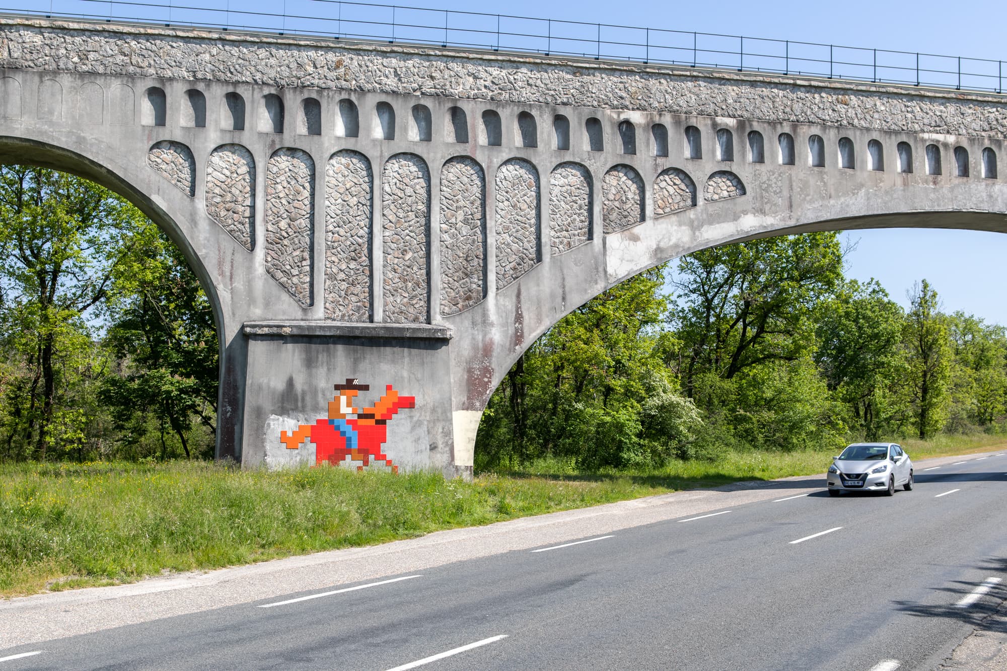 Invader - Background image