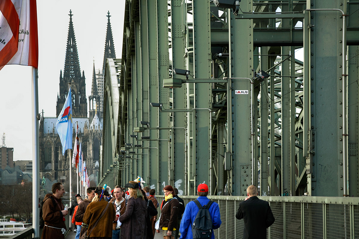 Invader - Background image