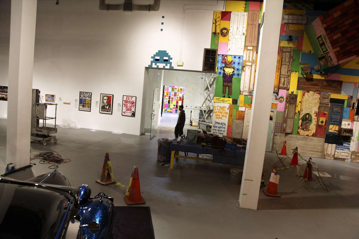 Invader - Background image