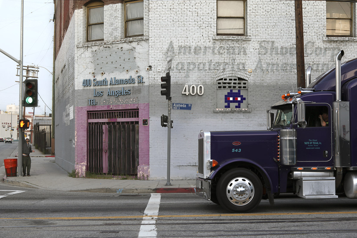 Invader - Background image