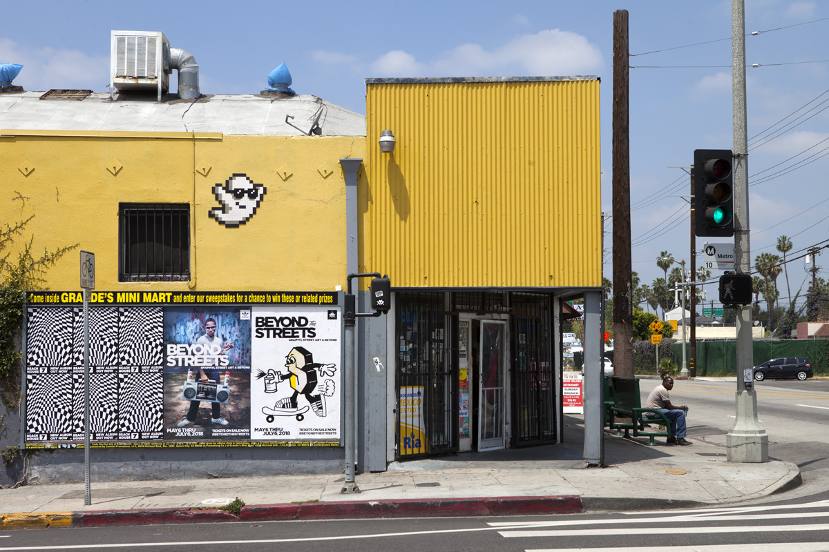 Invader - Background image