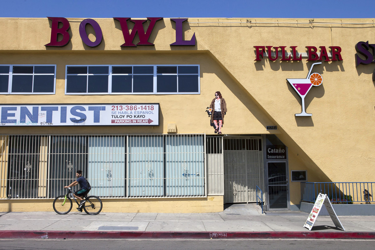 Invader - Background image