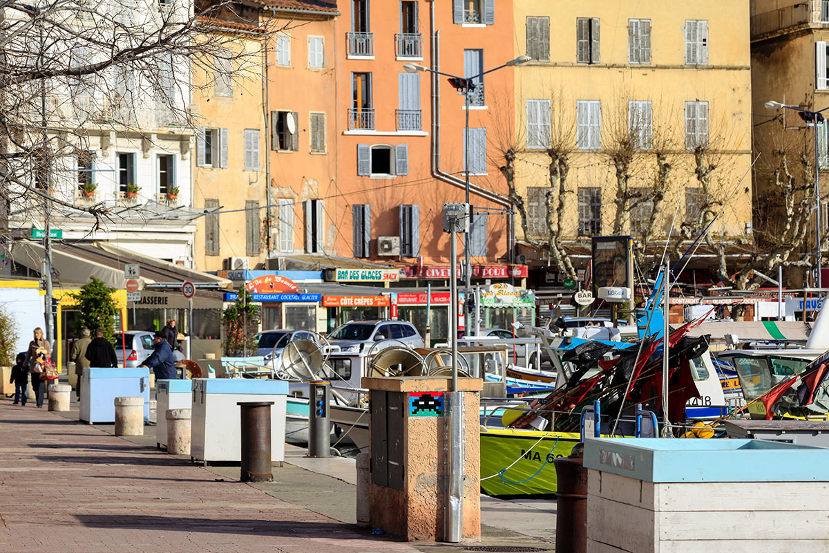 Invader - Background image