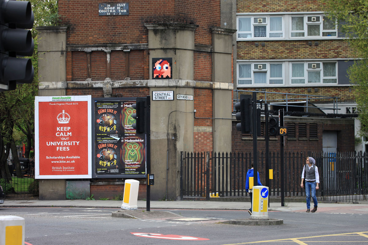 Invader - Background image