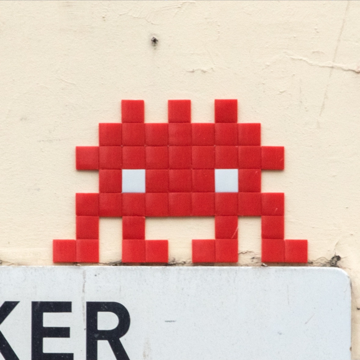Invader - LDN_174