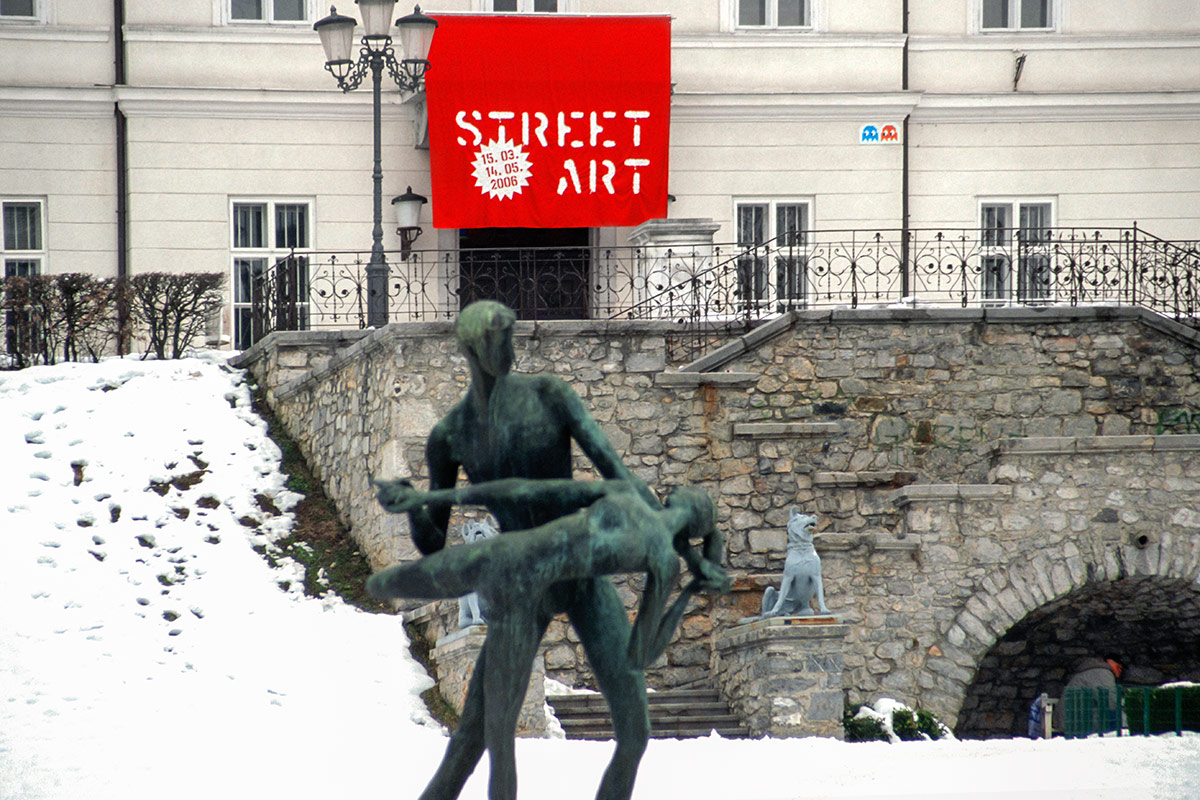 Invader - Background image