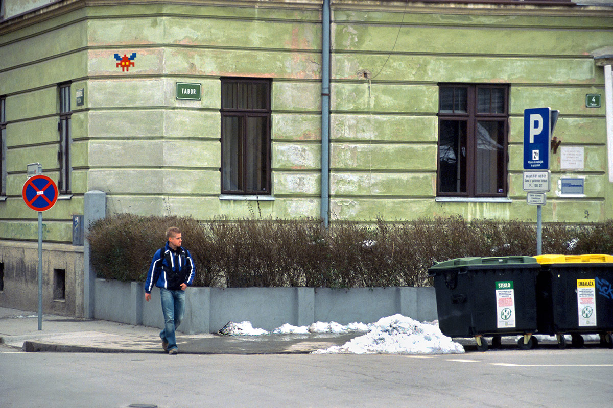 Invader - Background image