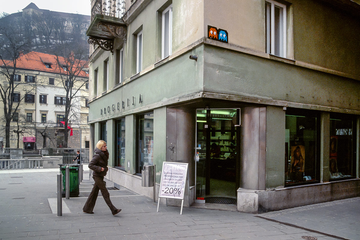 Invader - Background image