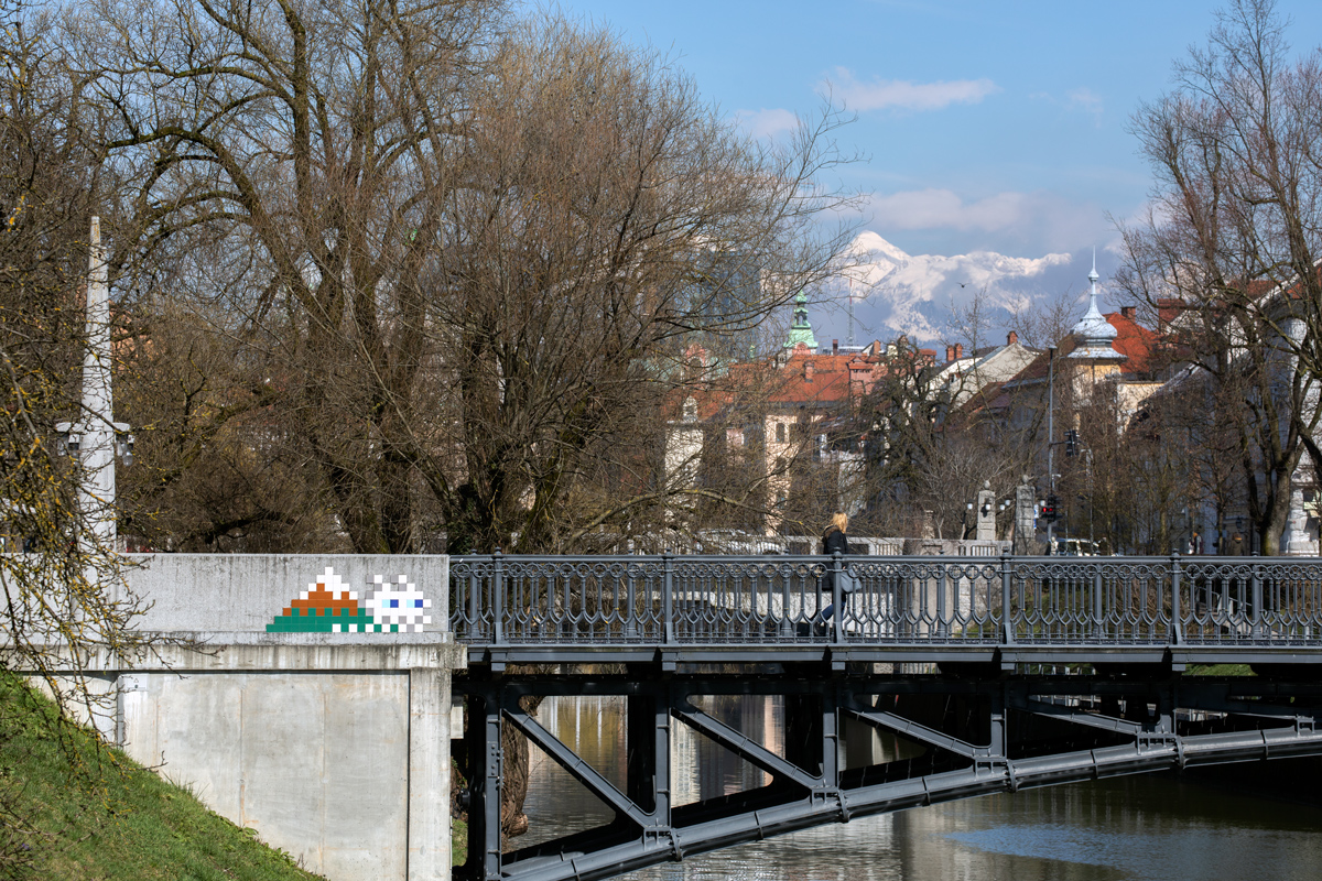 Image de fond - Invader