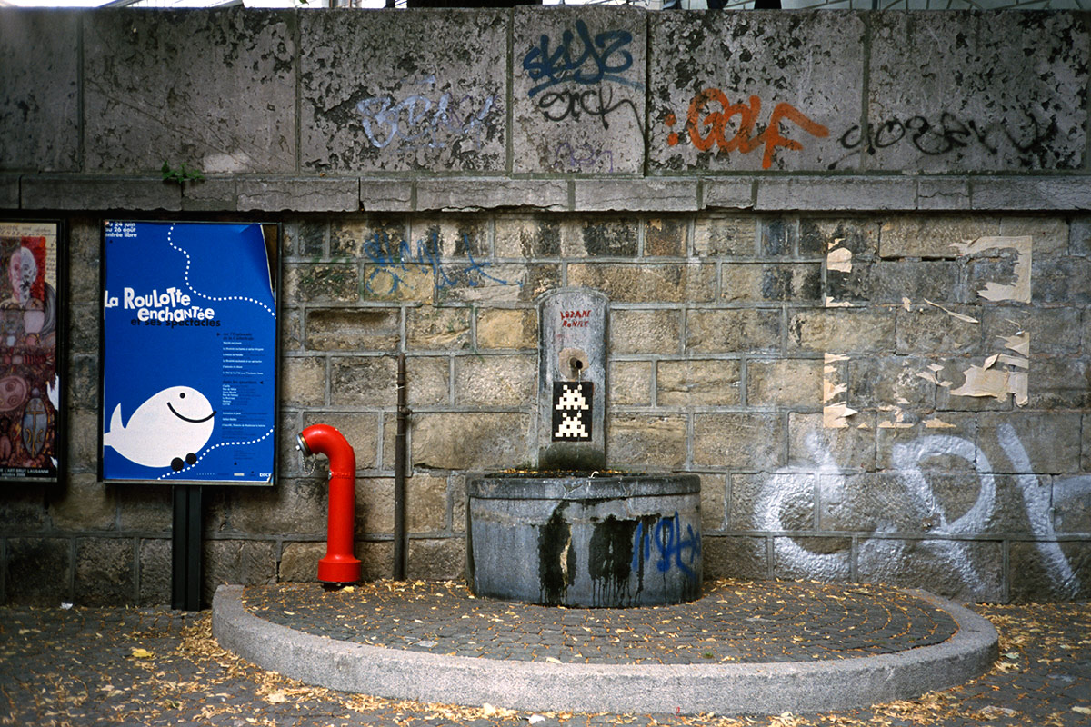 Invader - Background image