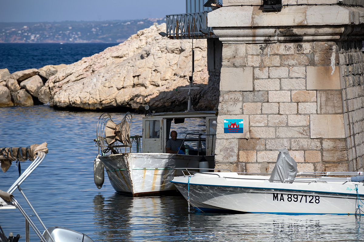 Invader - Background image