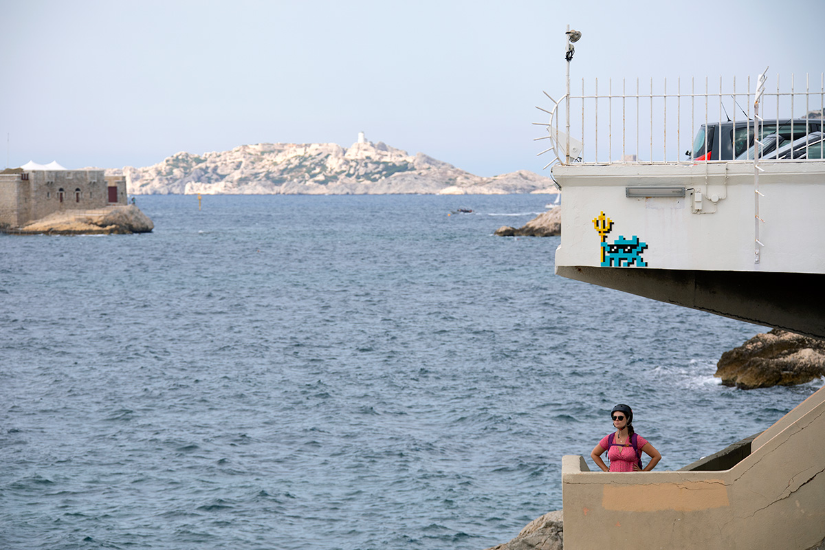 Invader - Background image