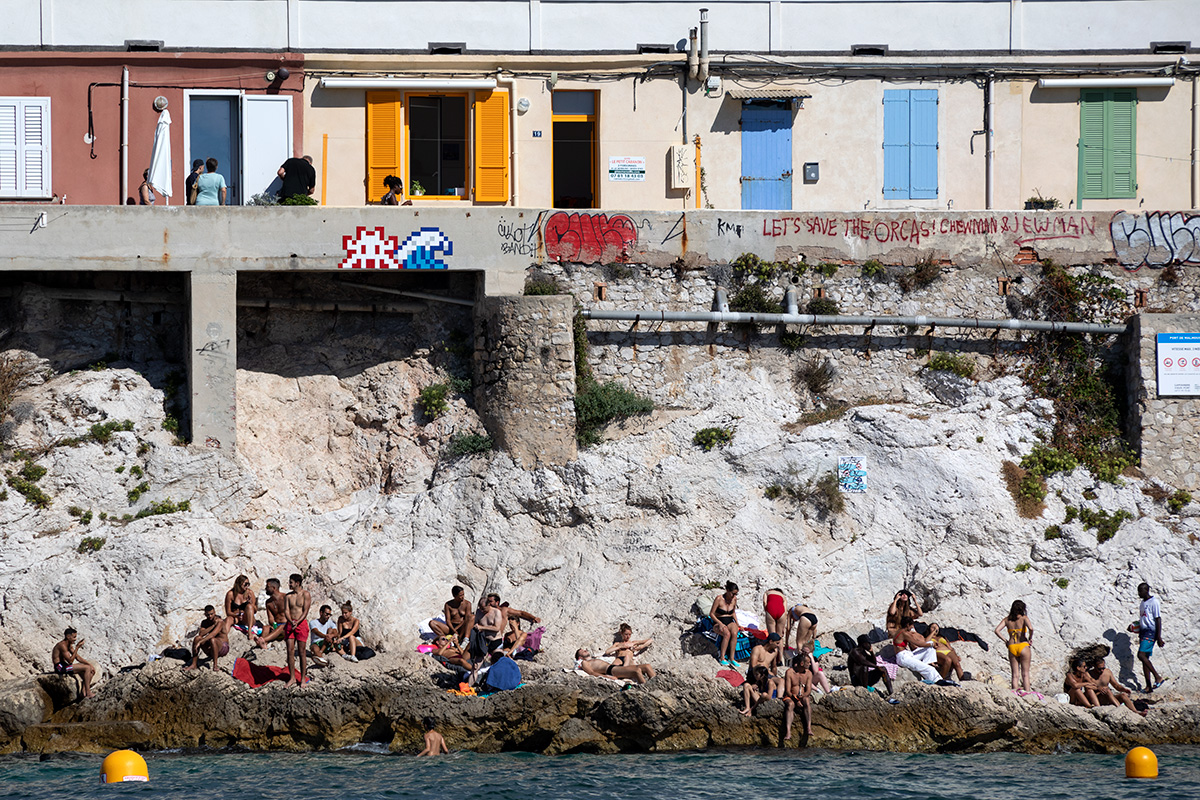 Invader - Background image