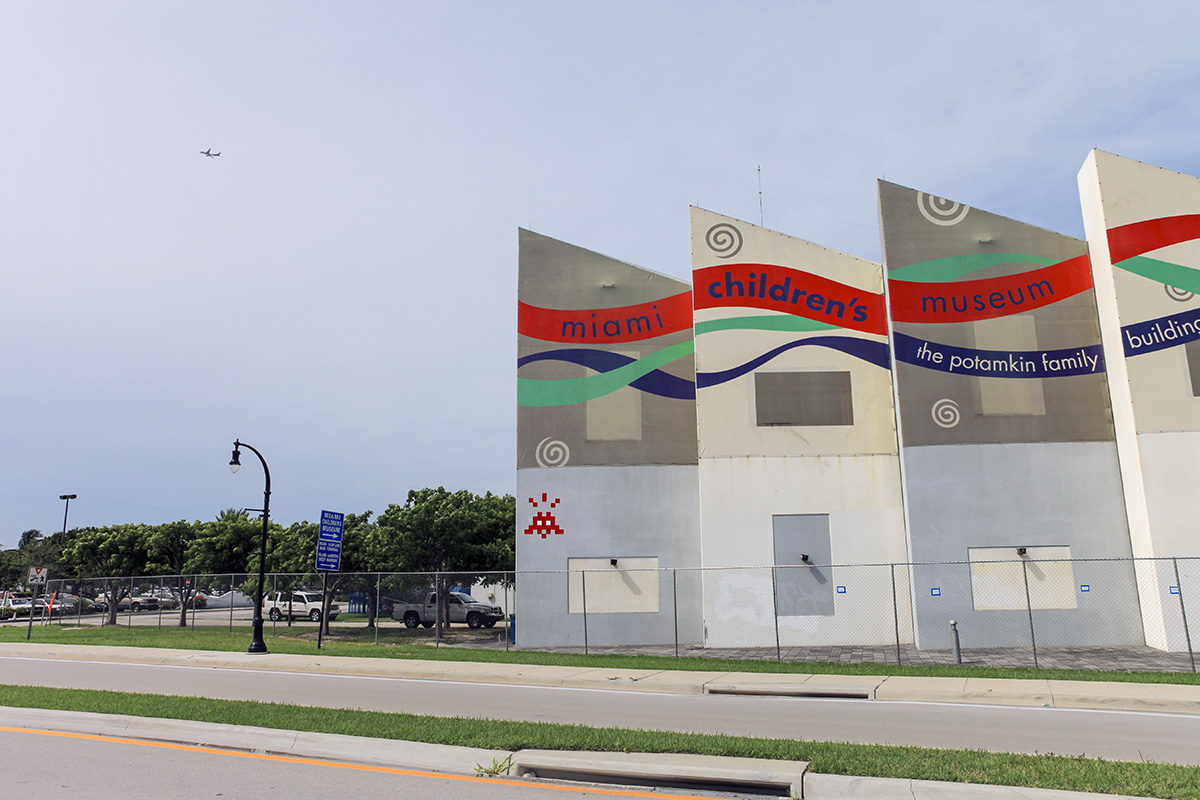 Invader - Background image