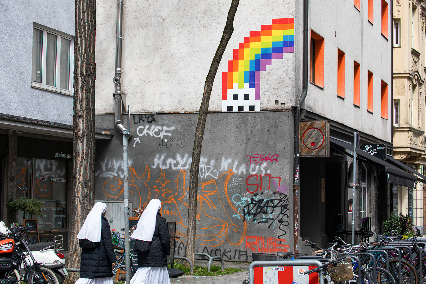 Invader - Background image