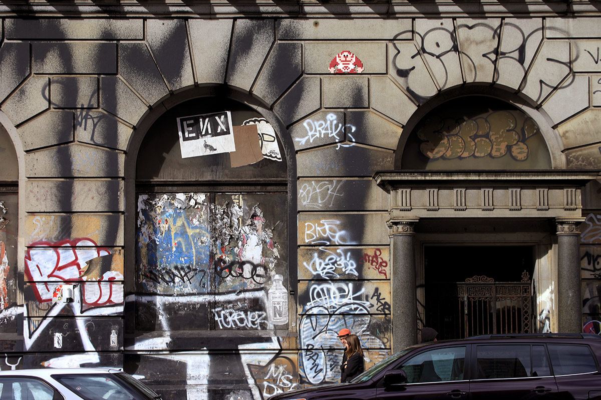 Invader - Background image