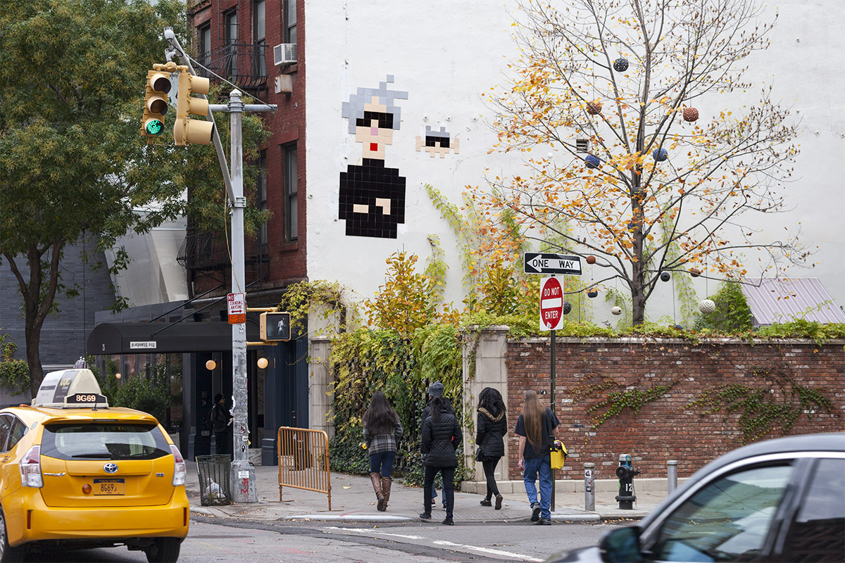 Invader - Background image