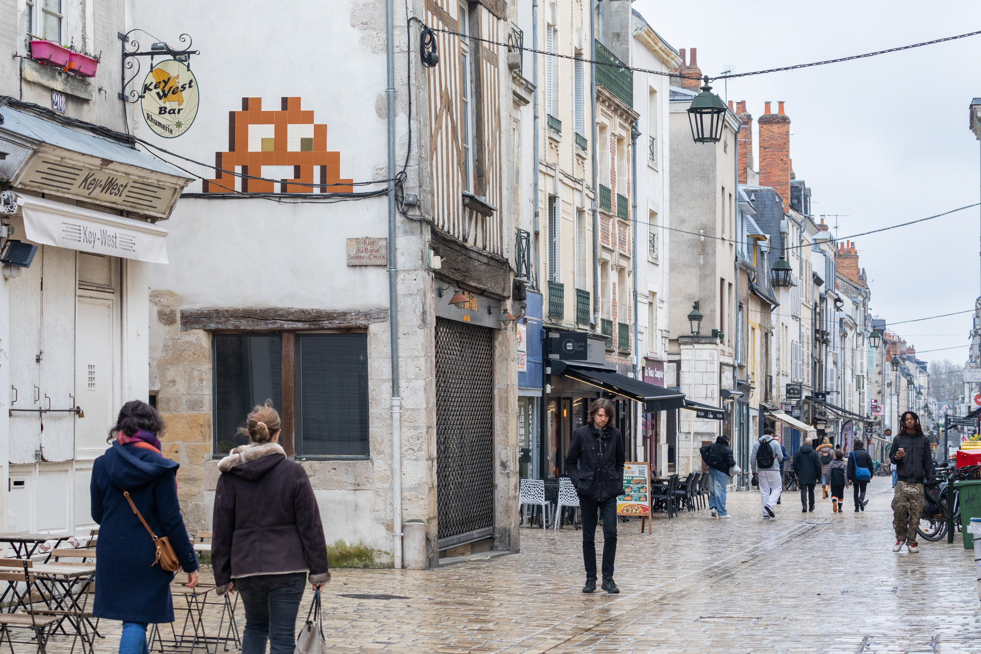 Invader - Background image