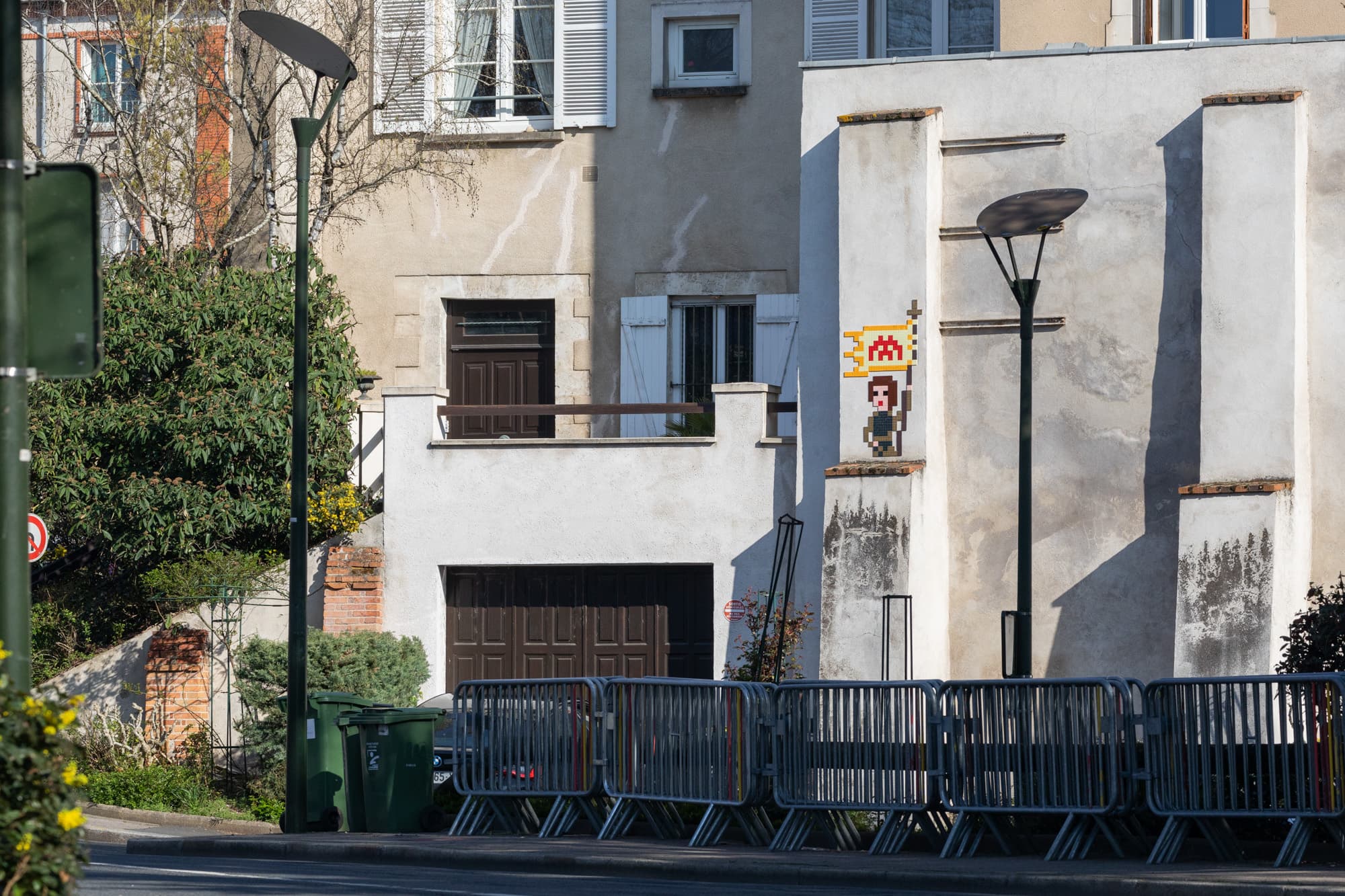 Invader - Background image