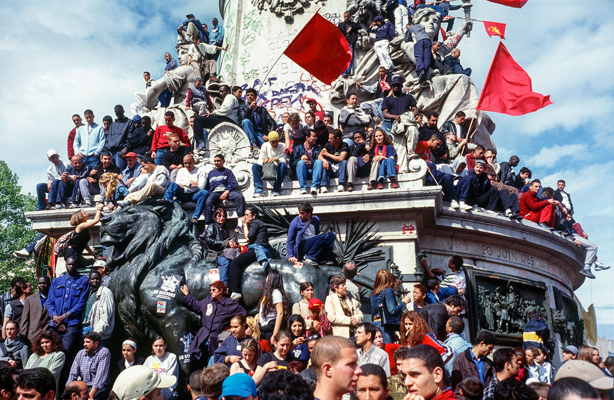 Invader - Background image