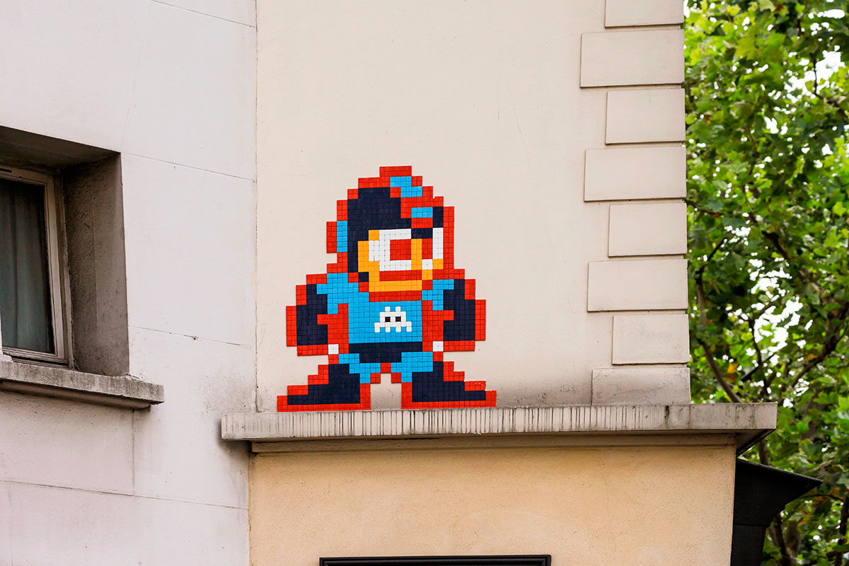 Invader - Background image