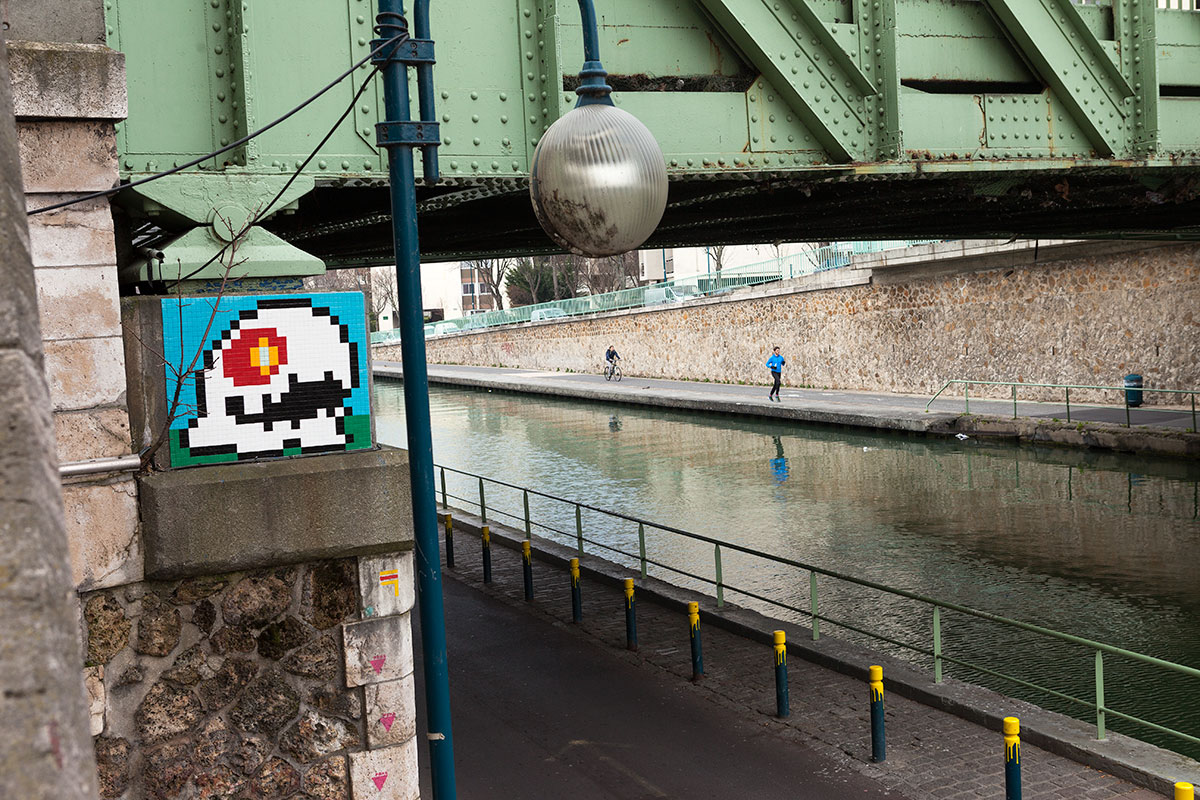 Invader - Background image