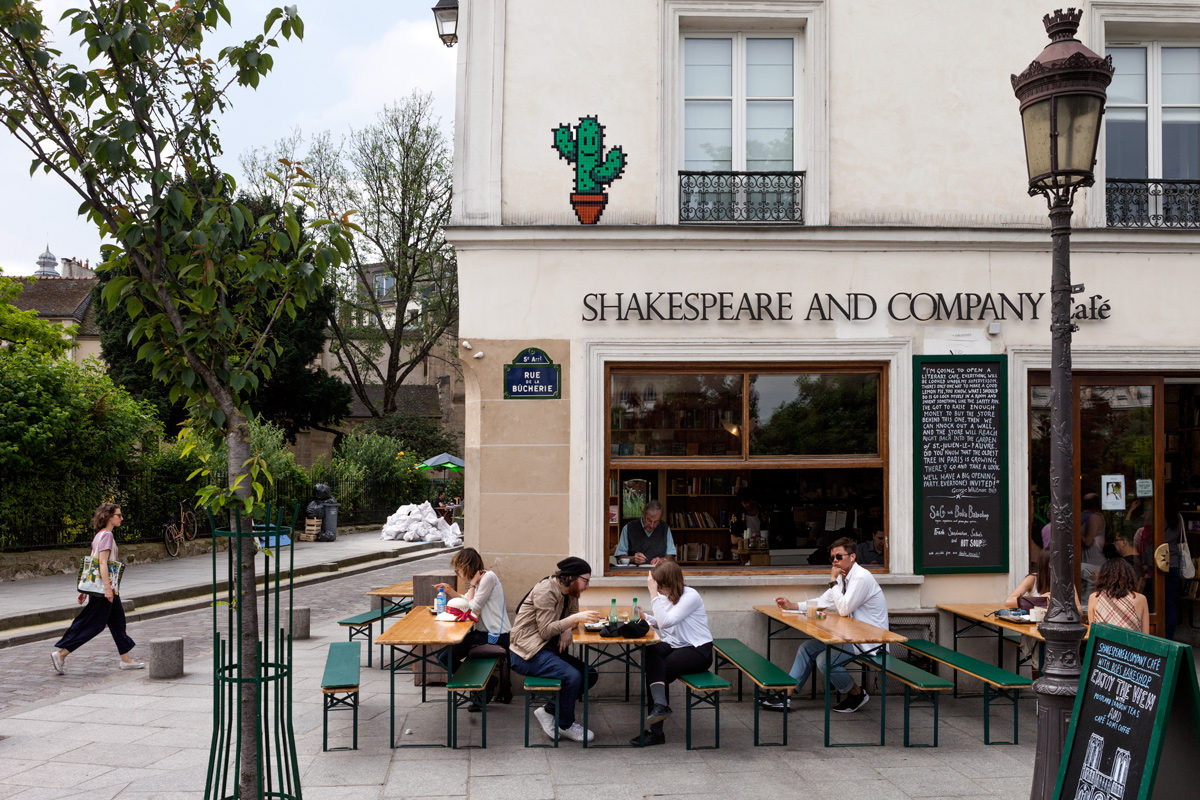 Invader - Background image