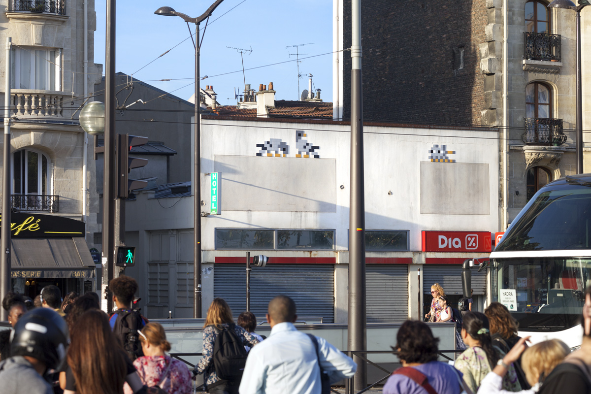 Invader - Background image