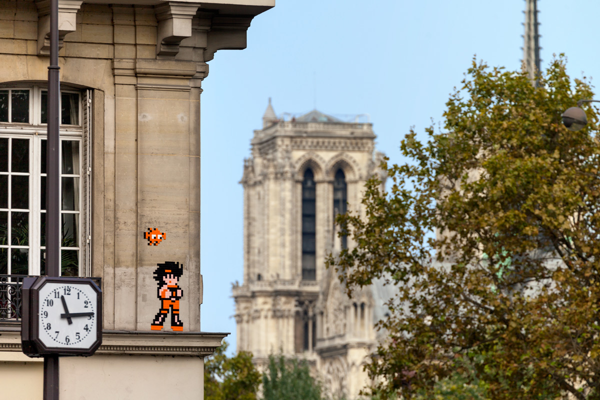 Invader - Background image