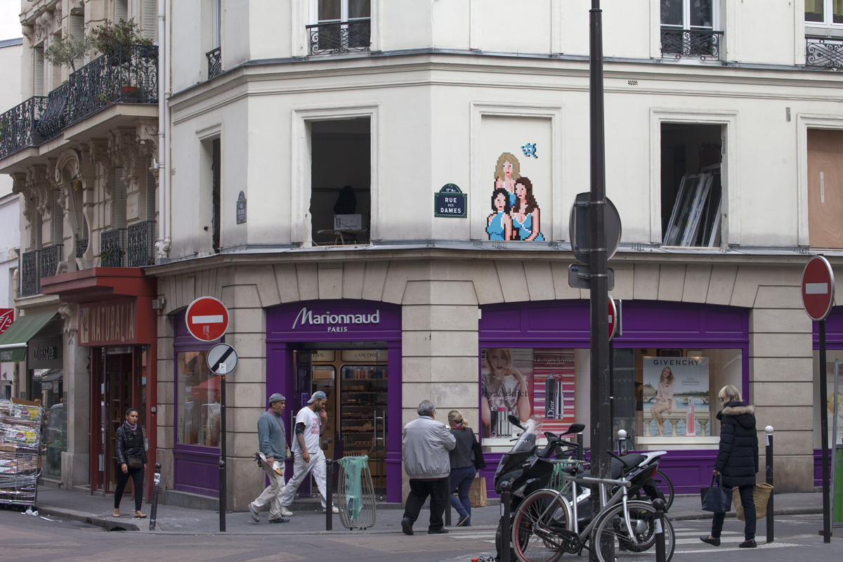 Invader - Background image