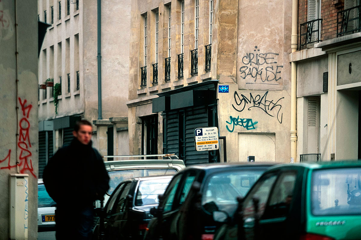 Invader - Background image