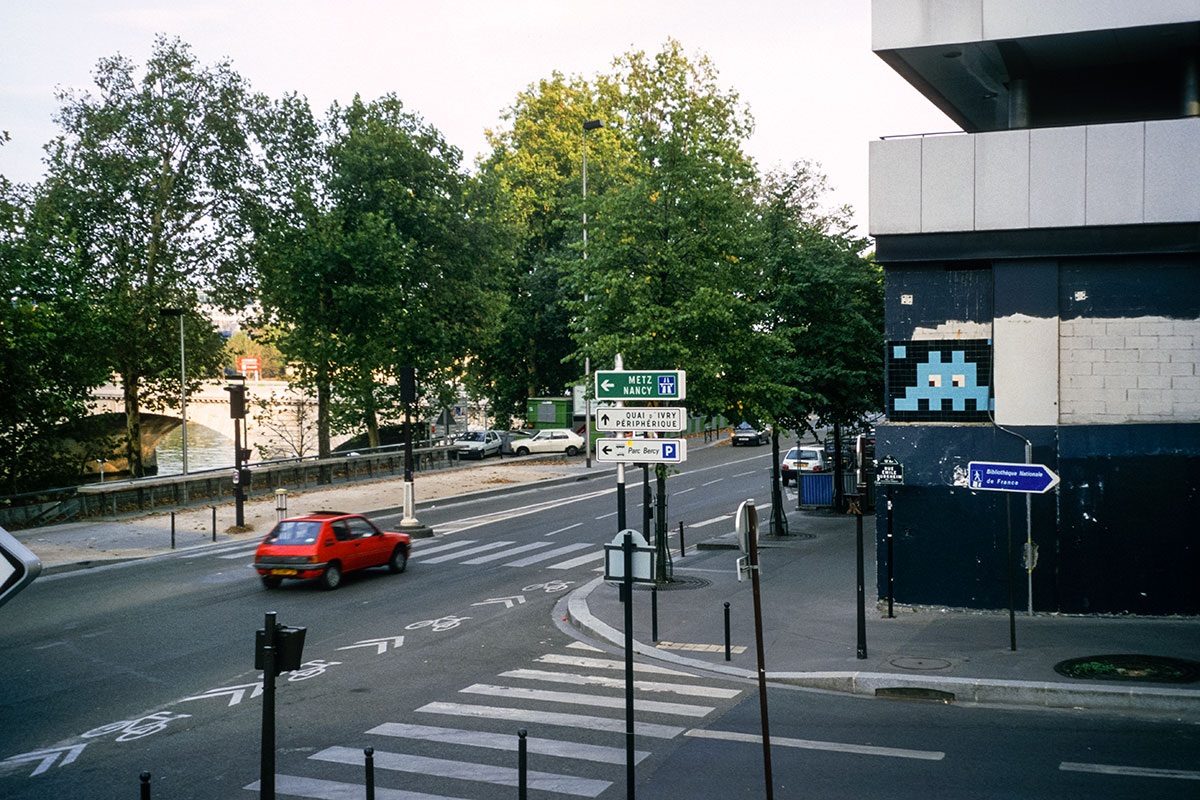 Invader - Background image