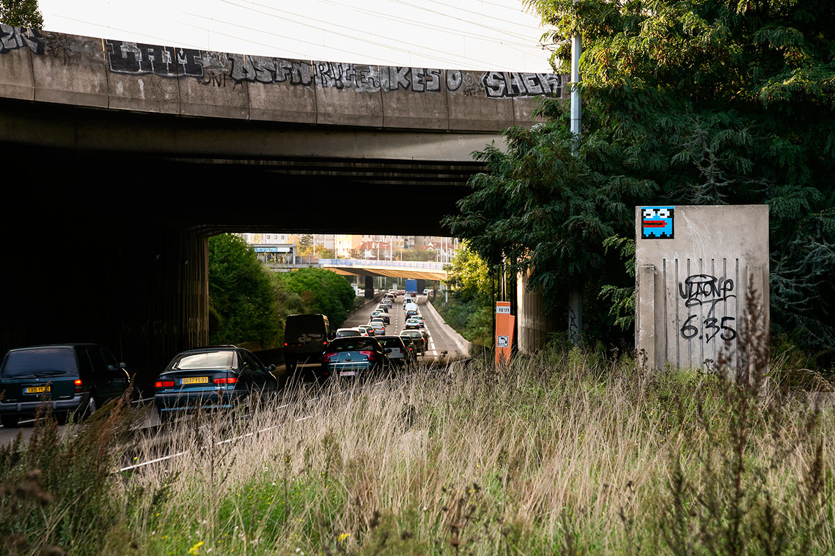 Invader - Background image