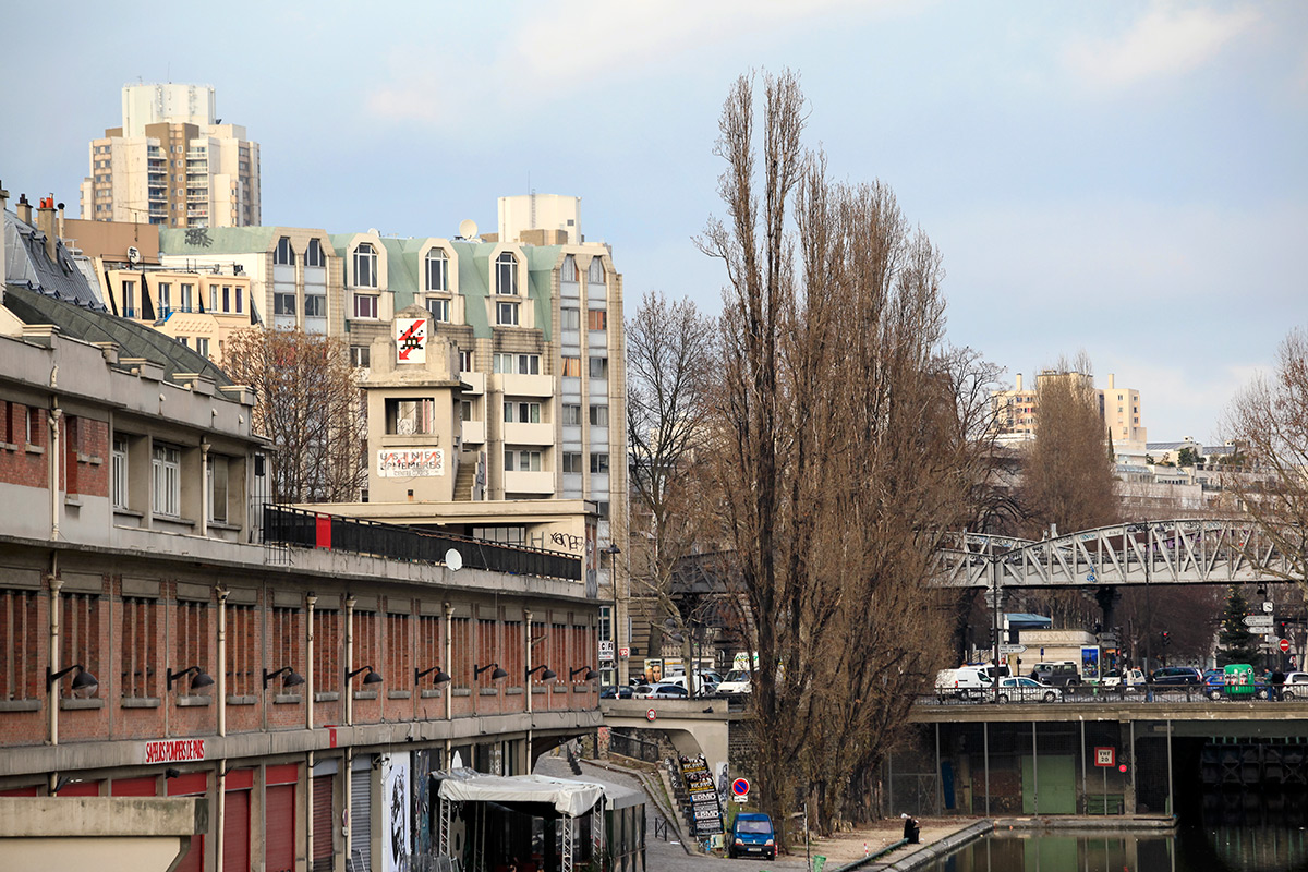 Invader - Background image