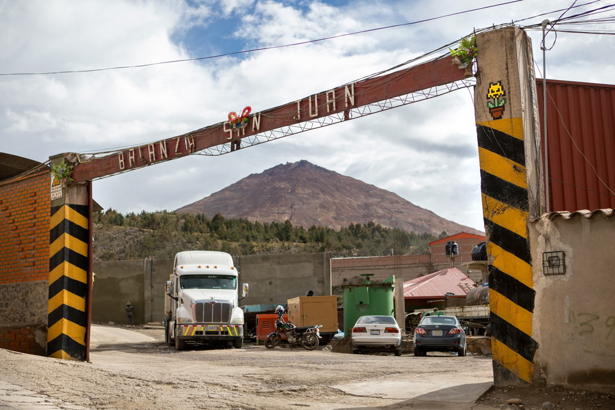 Invader - Background image