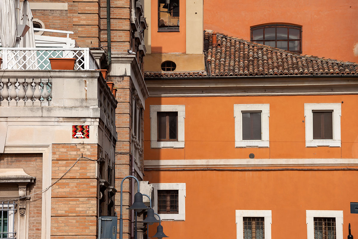 Invader - Background image